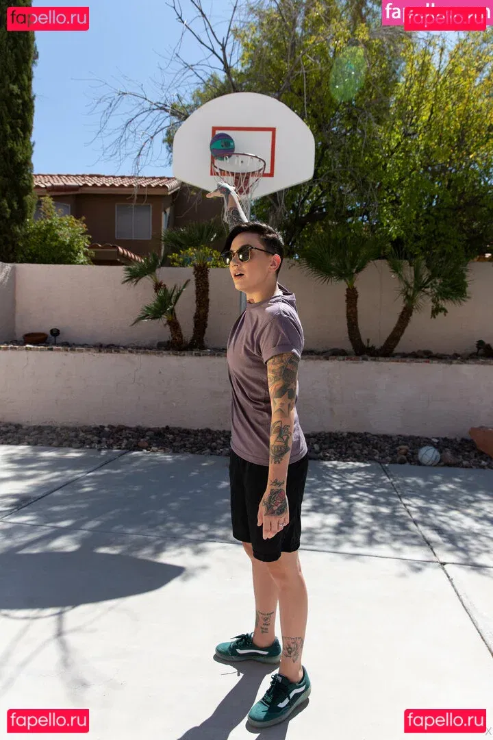 nikkihearts Onlyfans Photo Gallery 