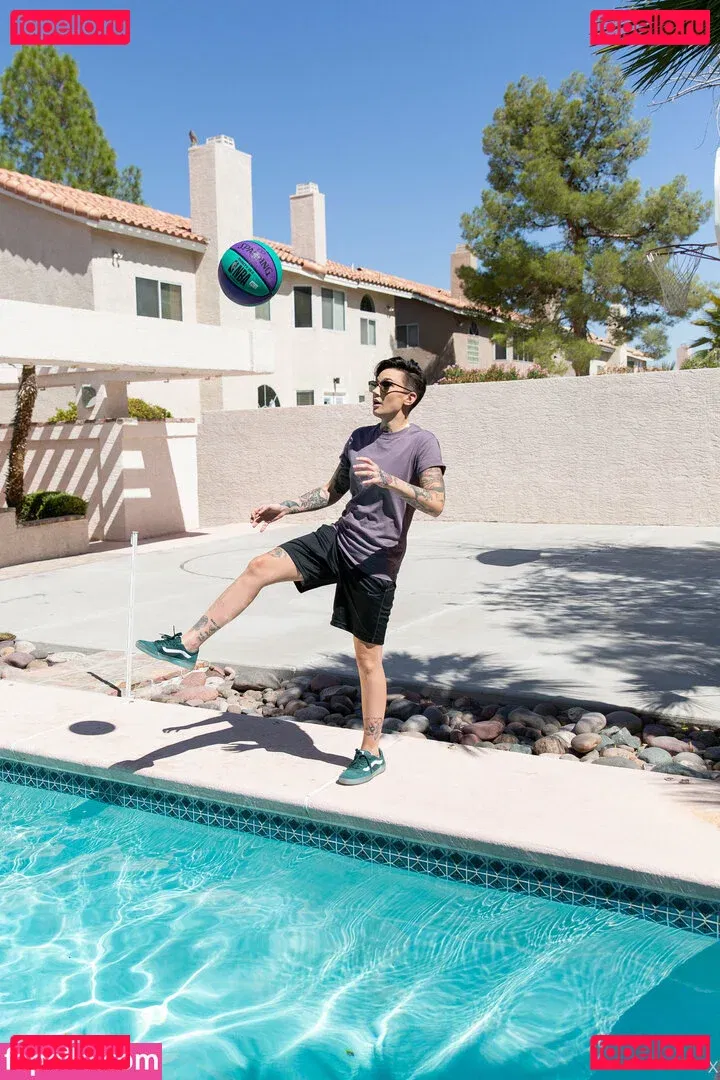 nikkihearts Onlyfans Photo Gallery 