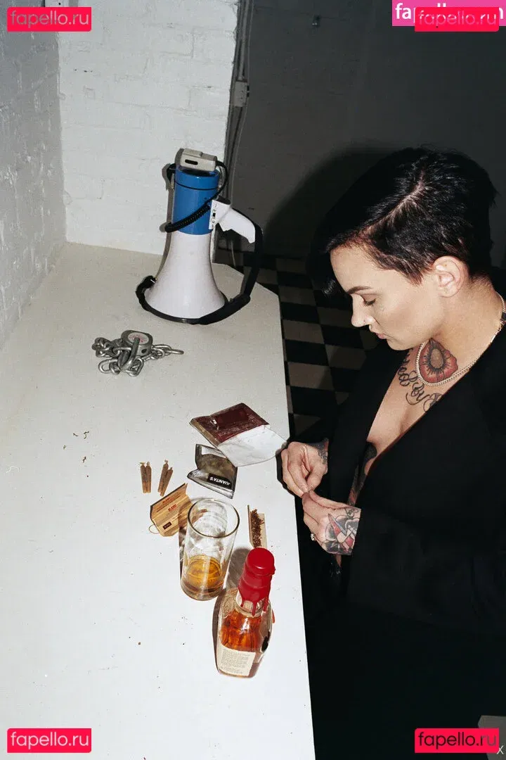 nikkihearts Onlyfans Photo Gallery 