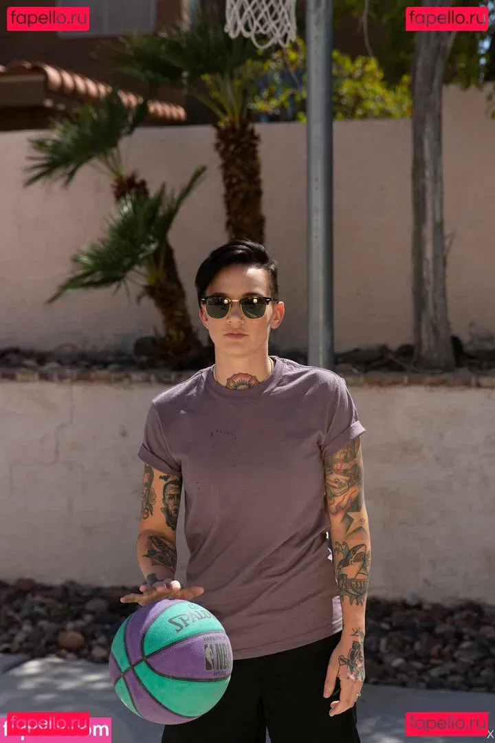 nikkihearts Onlyfans Photo Gallery 