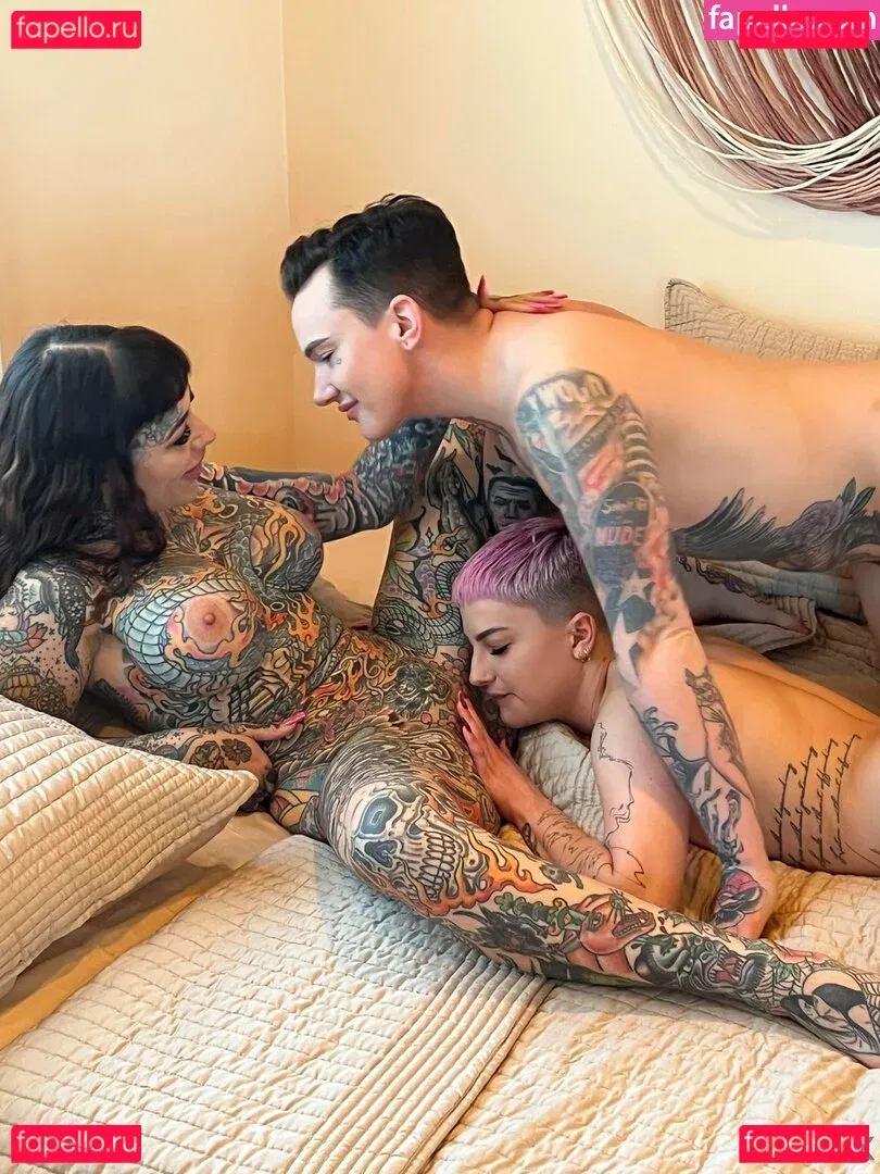 nikkihearts Onlyfans Photo Gallery 