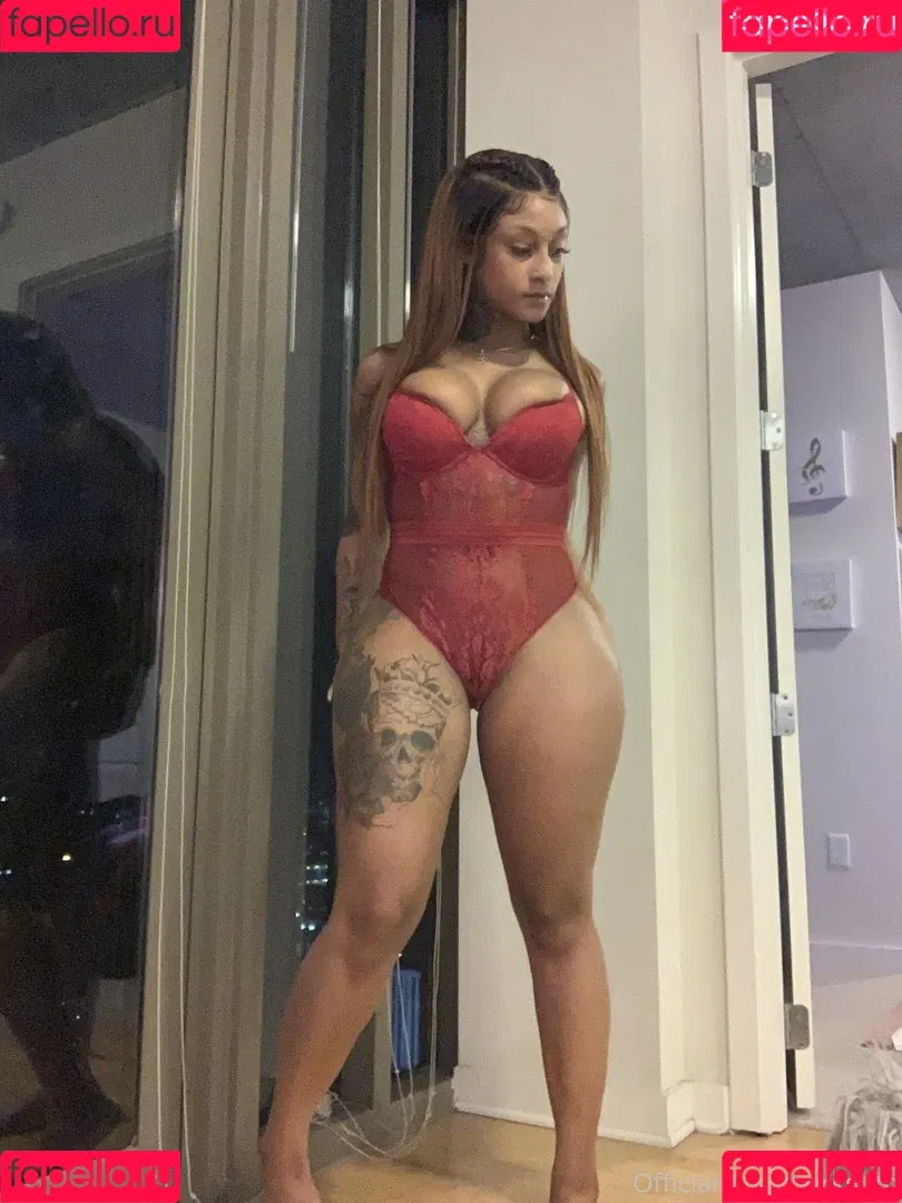 Theofficialmizztwerksum Onlyfans Photo Gallery 