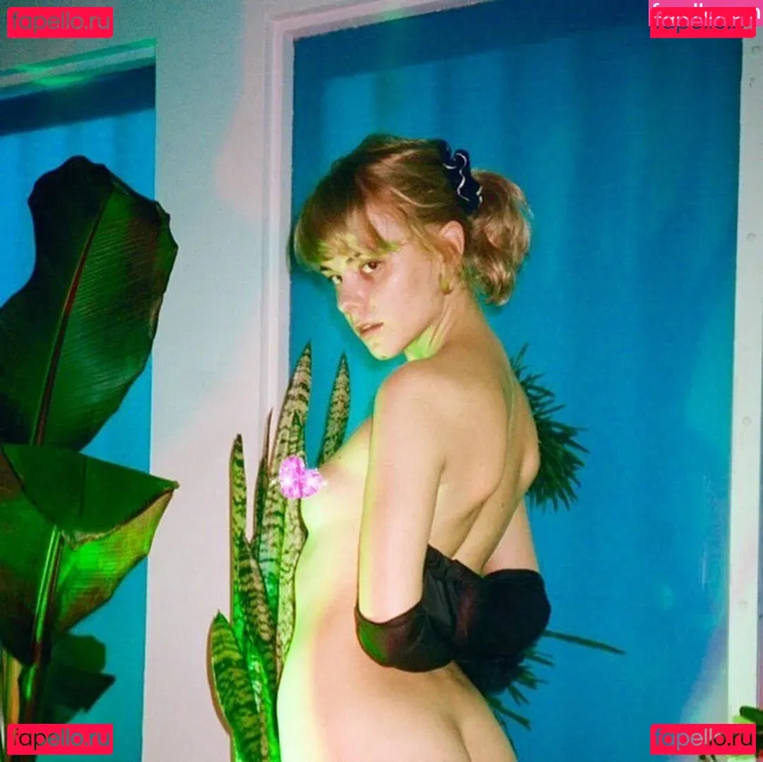 Dasha Nekrasova Onlyfans Photo Gallery 