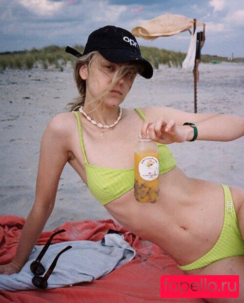 Dasha Nekrasova Onlyfans Photo Gallery 