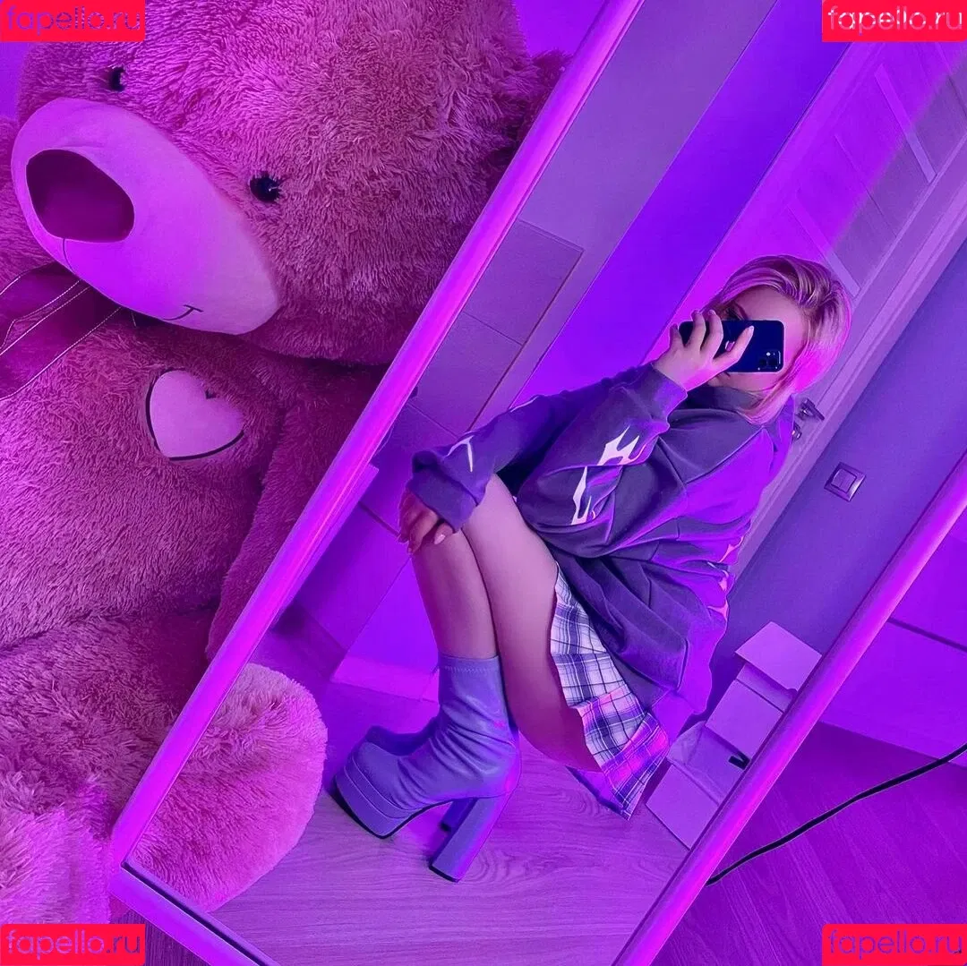 Mikasa Rino Onlyfans Photo Gallery 