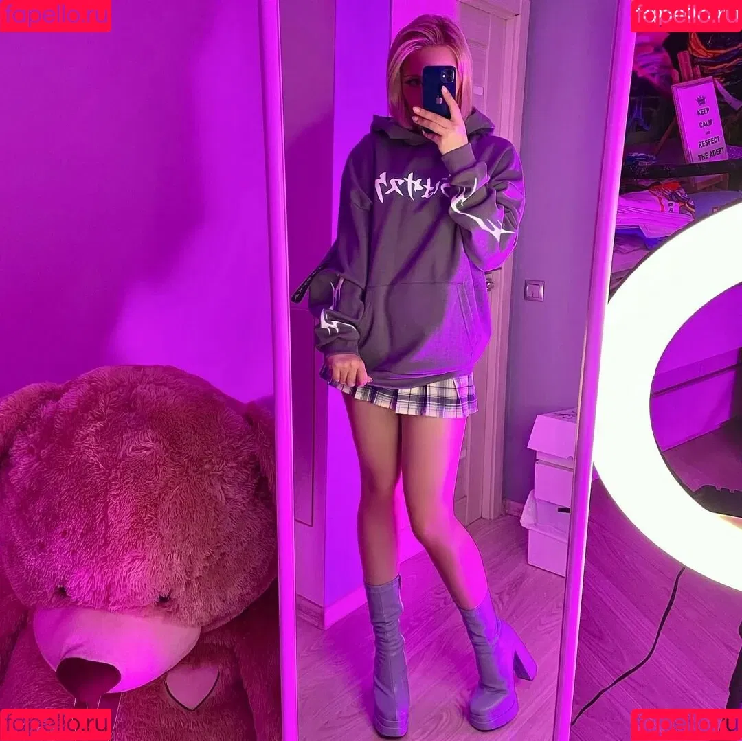 Mikasa Rino Onlyfans Photo Gallery 