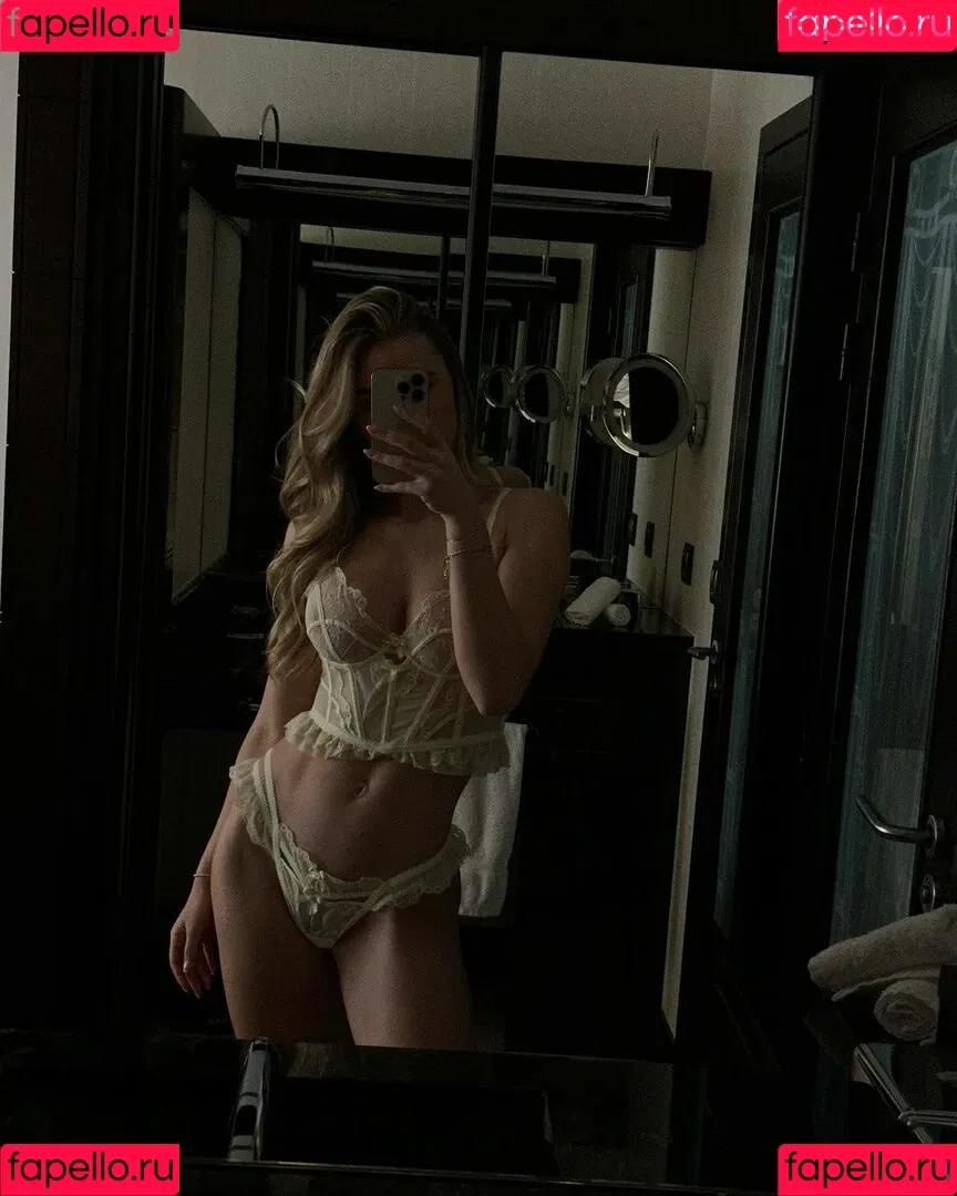 Emilia Bte Onlyfans Photo Gallery 
