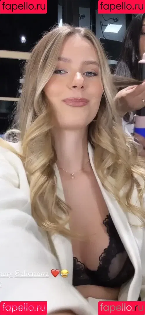 Emilia Bte Onlyfans Photo Gallery 
