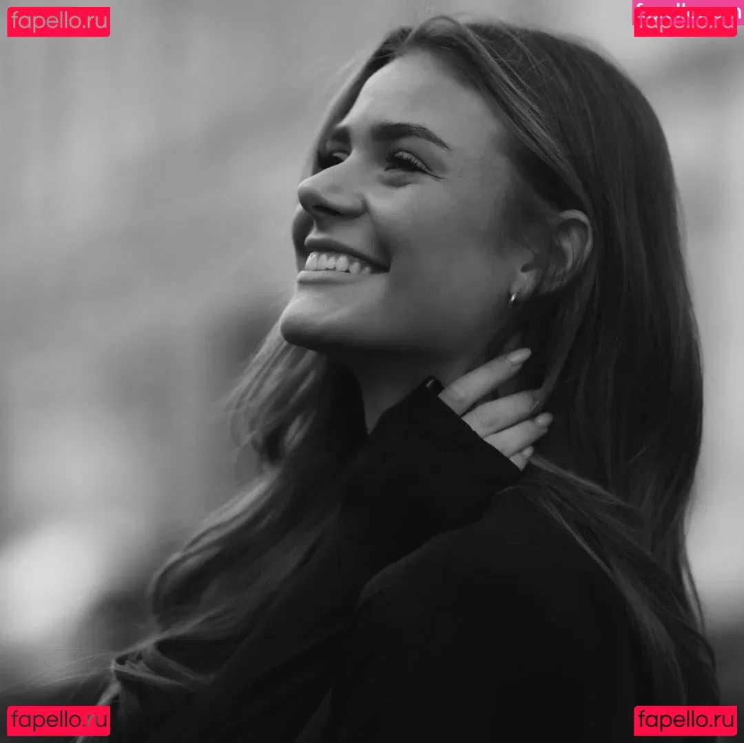 Emilia Bte Onlyfans Photo Gallery 