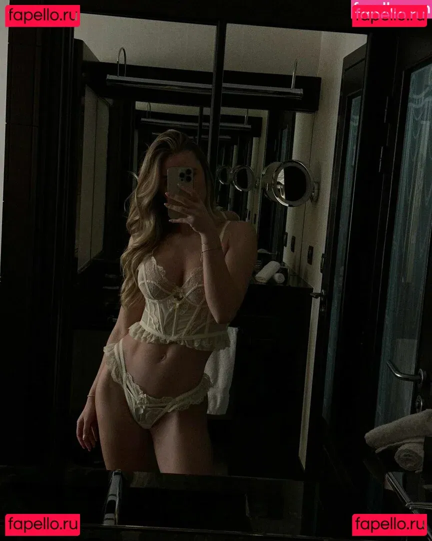 Emilia Bte Onlyfans Photo Gallery 