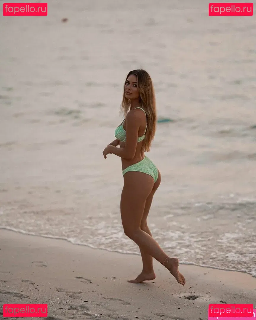 Emilia Bte Onlyfans Photo Gallery 