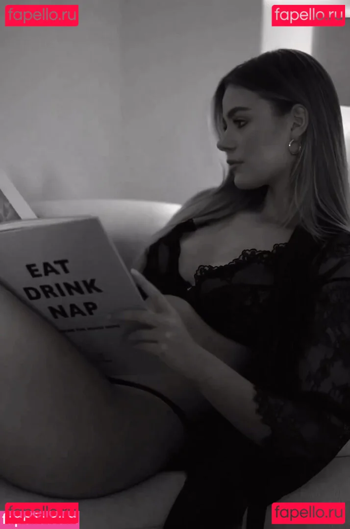 Emilia Bte Onlyfans Photo Gallery 