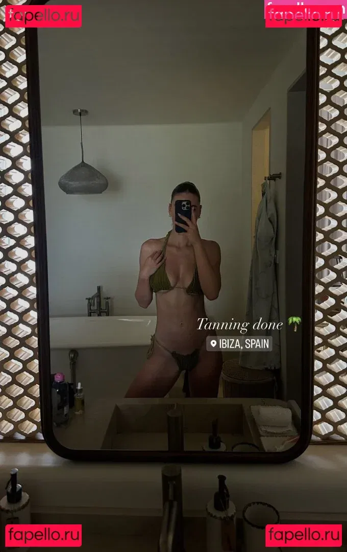 Emilia Bte Onlyfans Photo Gallery 