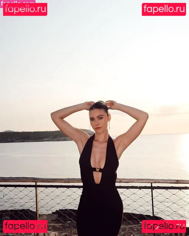 Emilia Bte Onlyfans Photo Gallery 