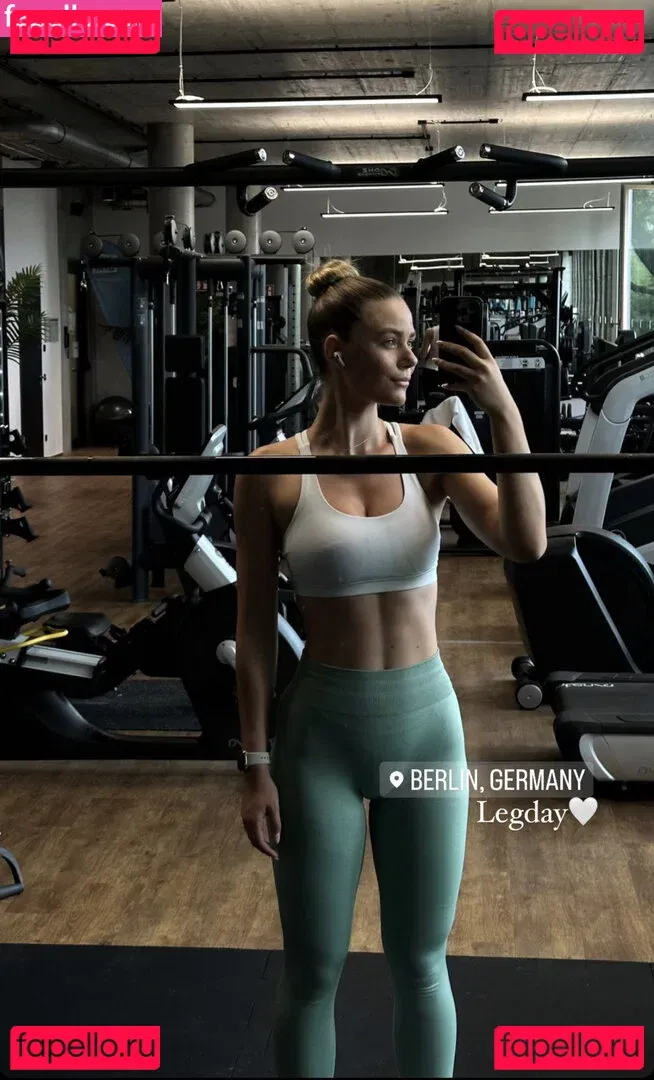 Emilia Bte Onlyfans Photo Gallery 