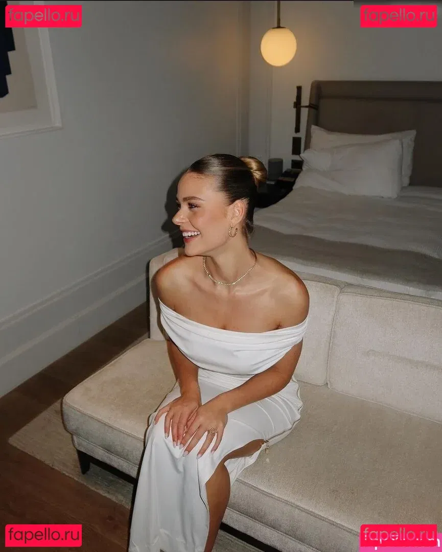 Emilia Bte Onlyfans Photo Gallery 