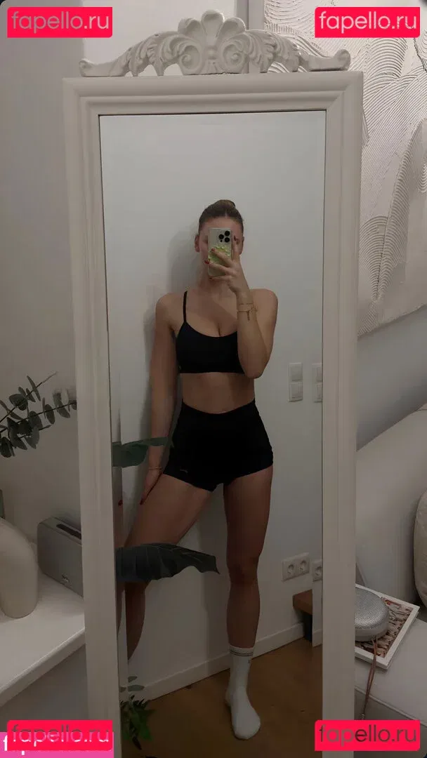 Emilia Bte Onlyfans Photo Gallery 