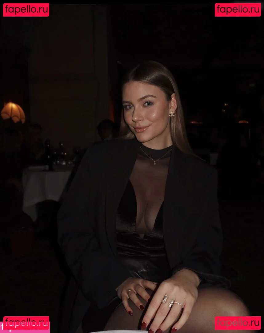 Emilia Bte Onlyfans Photo Gallery 