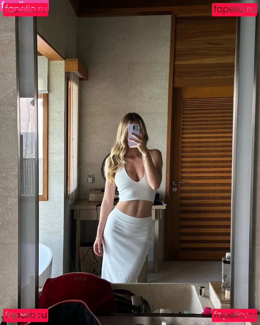 Emilia Bte Onlyfans Photo Gallery 