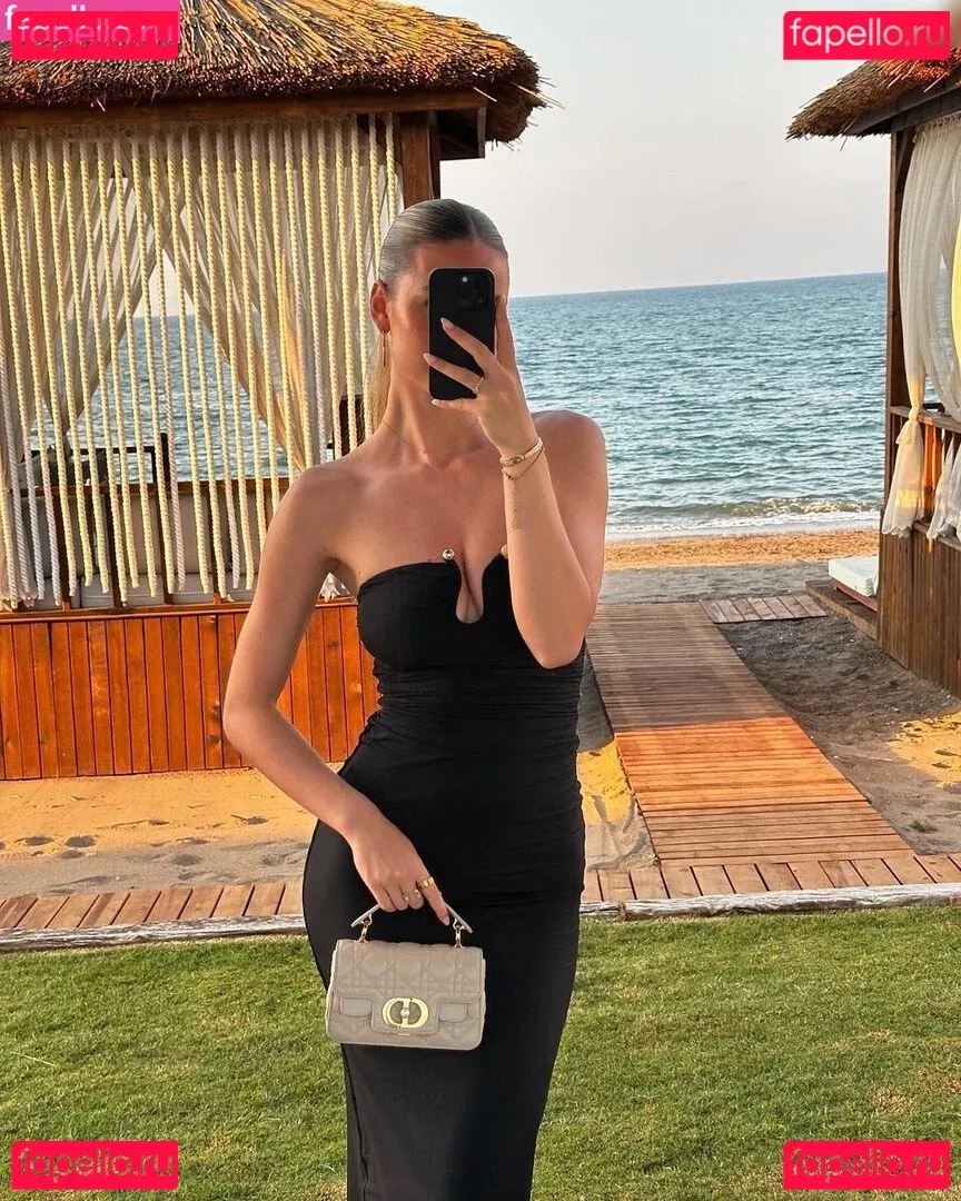 Emilia Bte Onlyfans Photo Gallery 