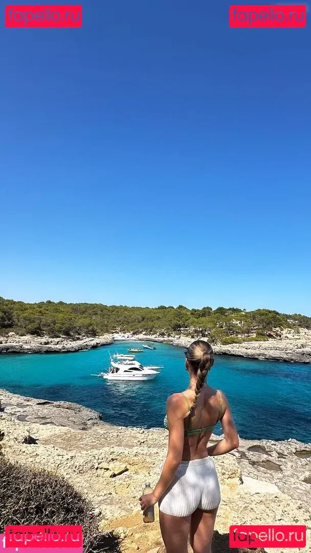 Emilia Bte Onlyfans Photo Gallery 