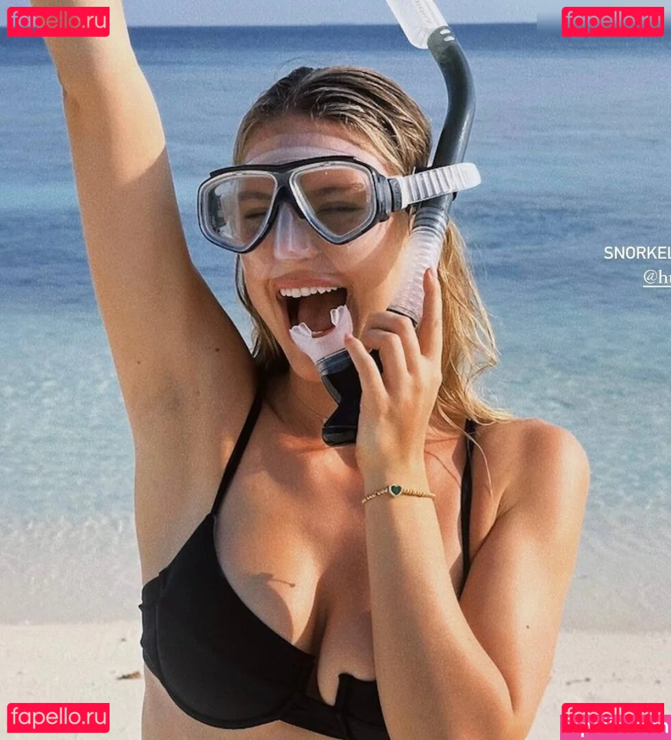 Emilia Bte Onlyfans Photo Gallery 