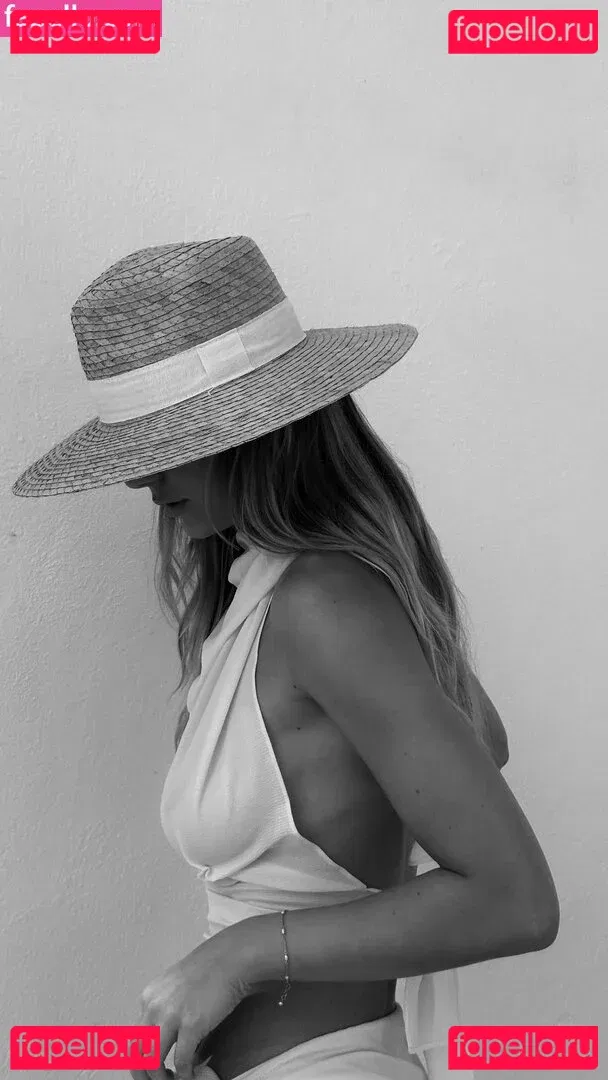 Emilia Bte Onlyfans Photo Gallery 