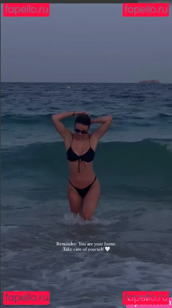 Emilia Bte Onlyfans Photo Gallery 