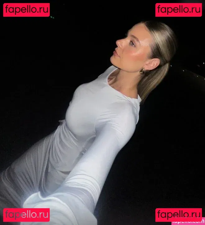 Emilia Bte Onlyfans Photo Gallery 