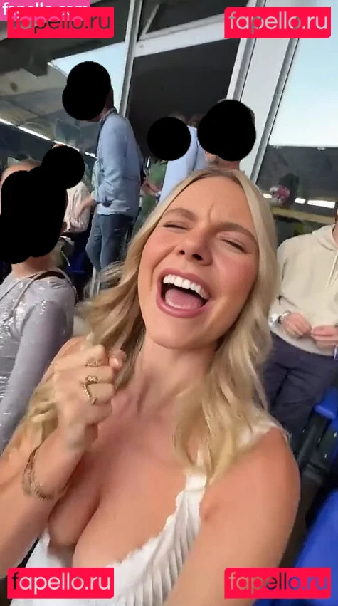 Emilia Bte Onlyfans Photo Gallery 