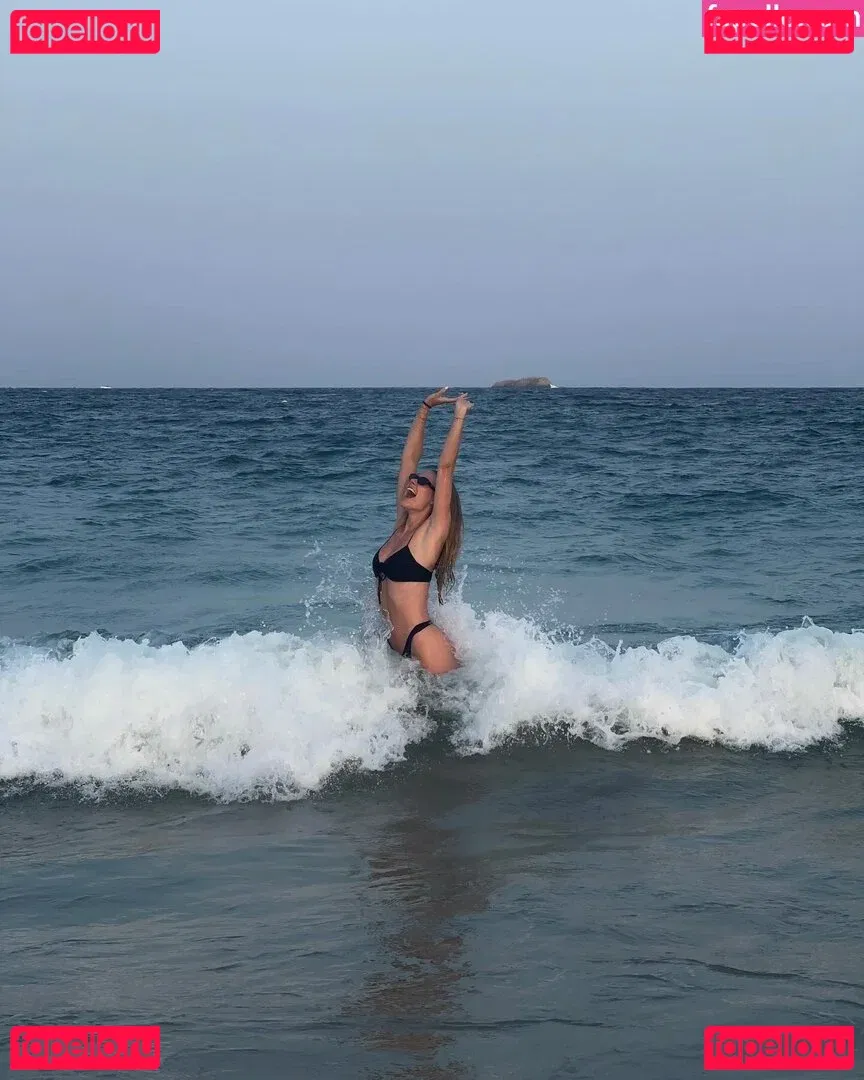 Emilia Bte Onlyfans Photo Gallery 