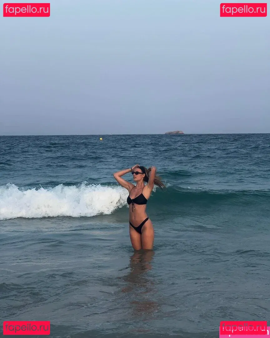 Emilia Bte Onlyfans Photo Gallery 