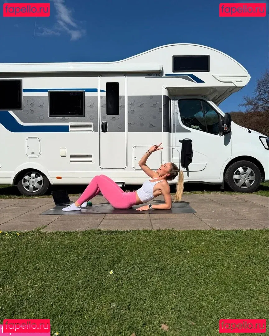 Emilia Bte Onlyfans Photo Gallery 