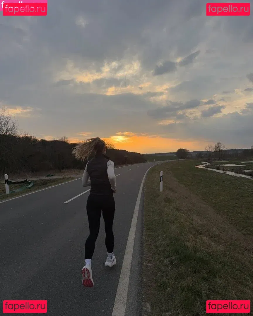 Emilia Bte Onlyfans Photo Gallery 