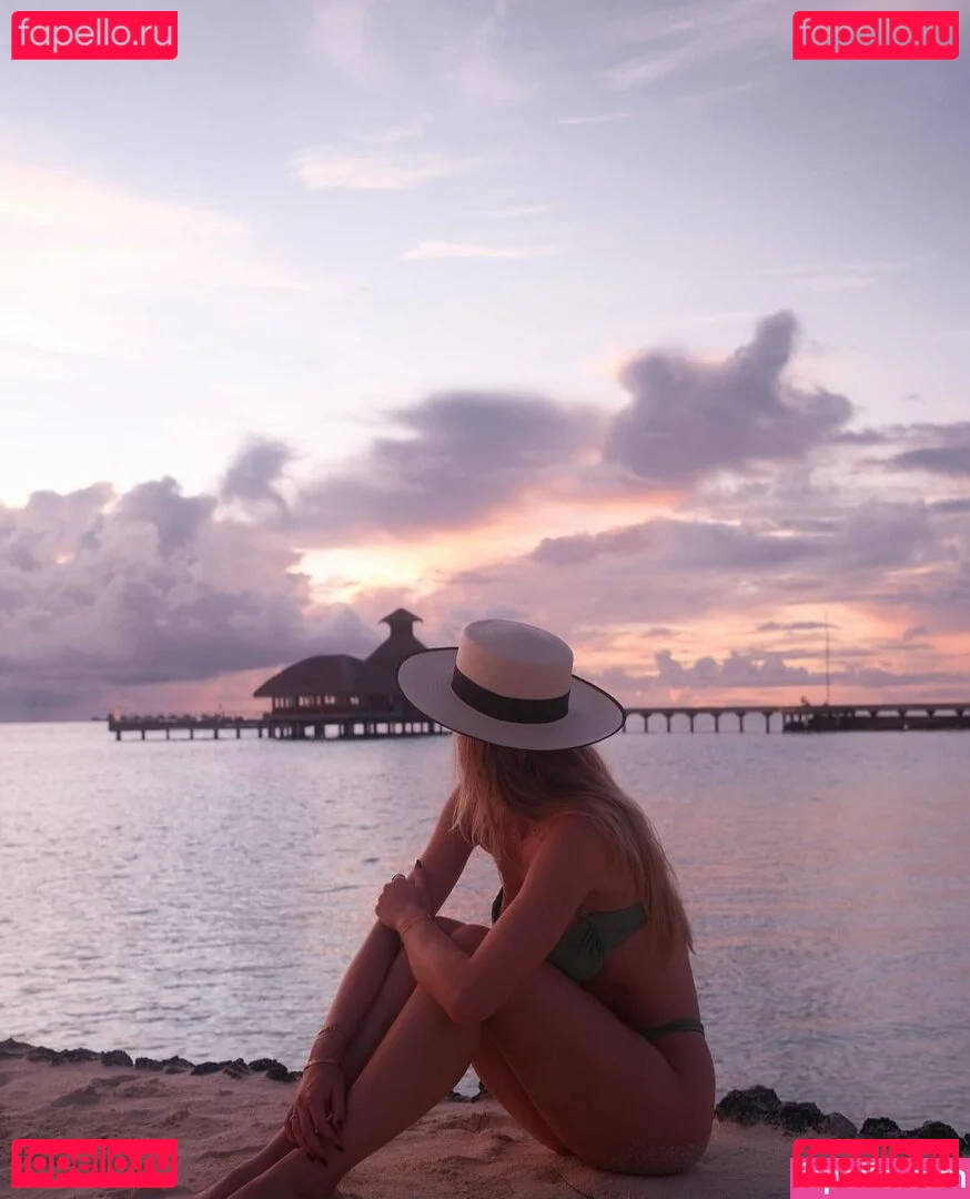 Emilia Bte Onlyfans Photo Gallery 