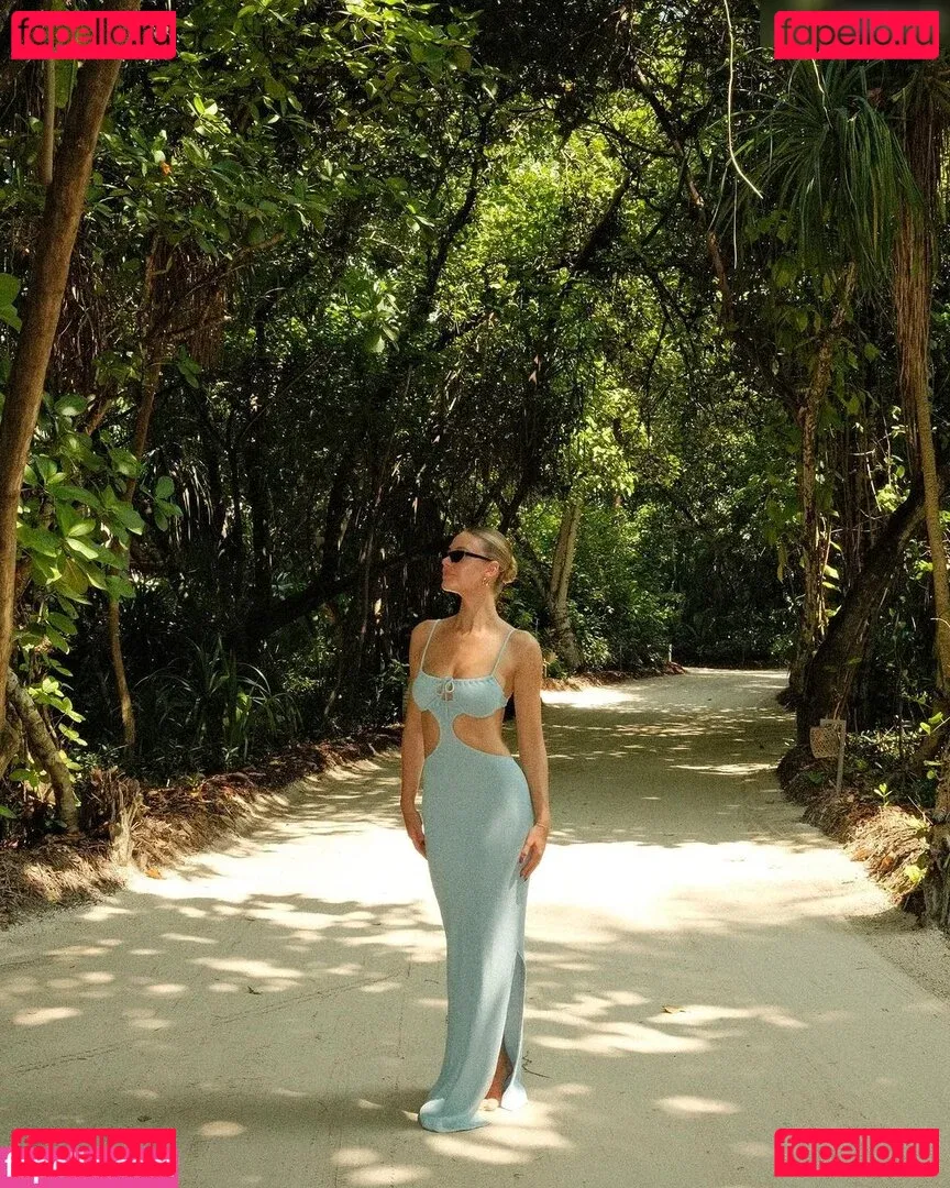 Emilia Bte Onlyfans Photo Gallery 