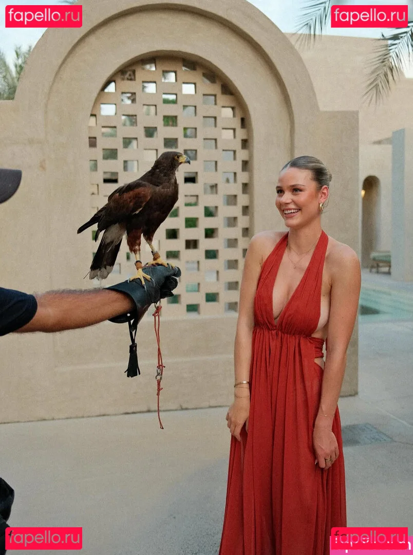 Emilia Bte Onlyfans Photo Gallery 