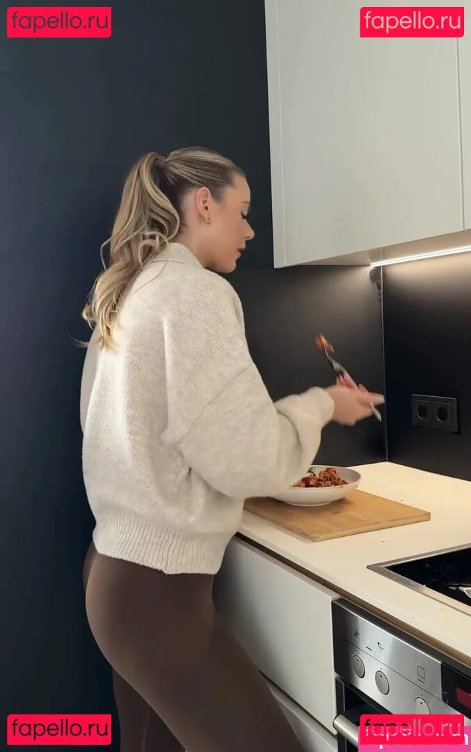 Emilia Bte Onlyfans Photo Gallery 