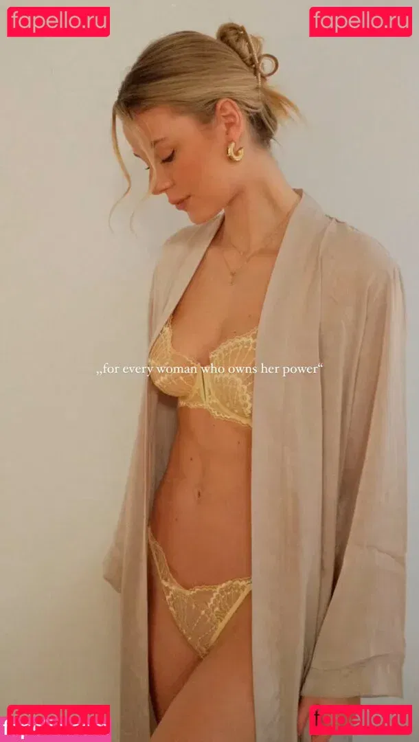 Emilia Bte Onlyfans Photo Gallery 