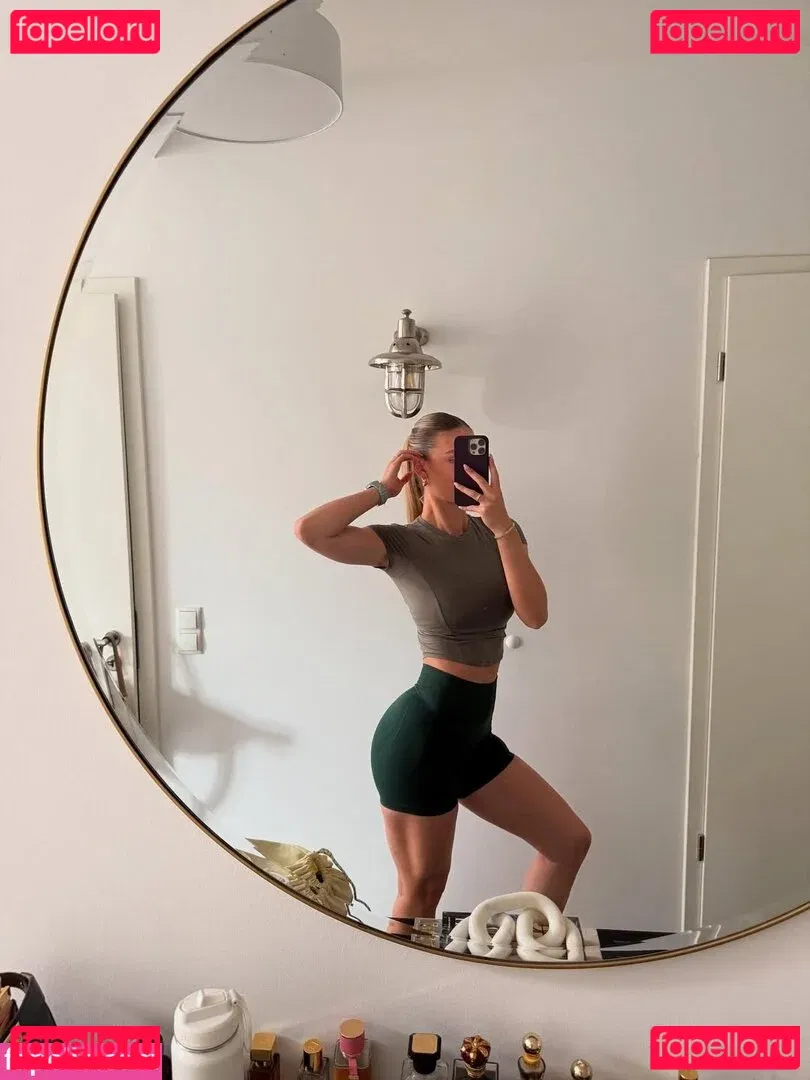 Emilia Bte Onlyfans Photo Gallery 