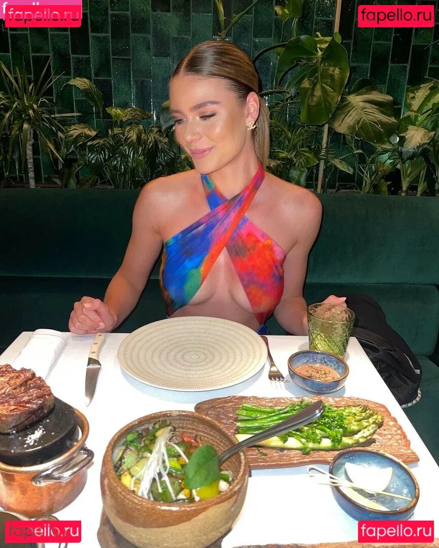 Emilia Bte Onlyfans Photo Gallery 