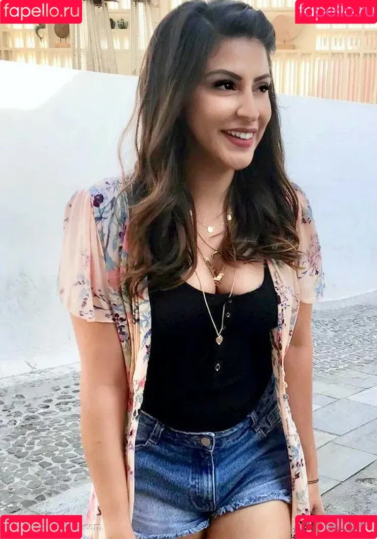 Karishma Kotak Onlyfans Photo Gallery 