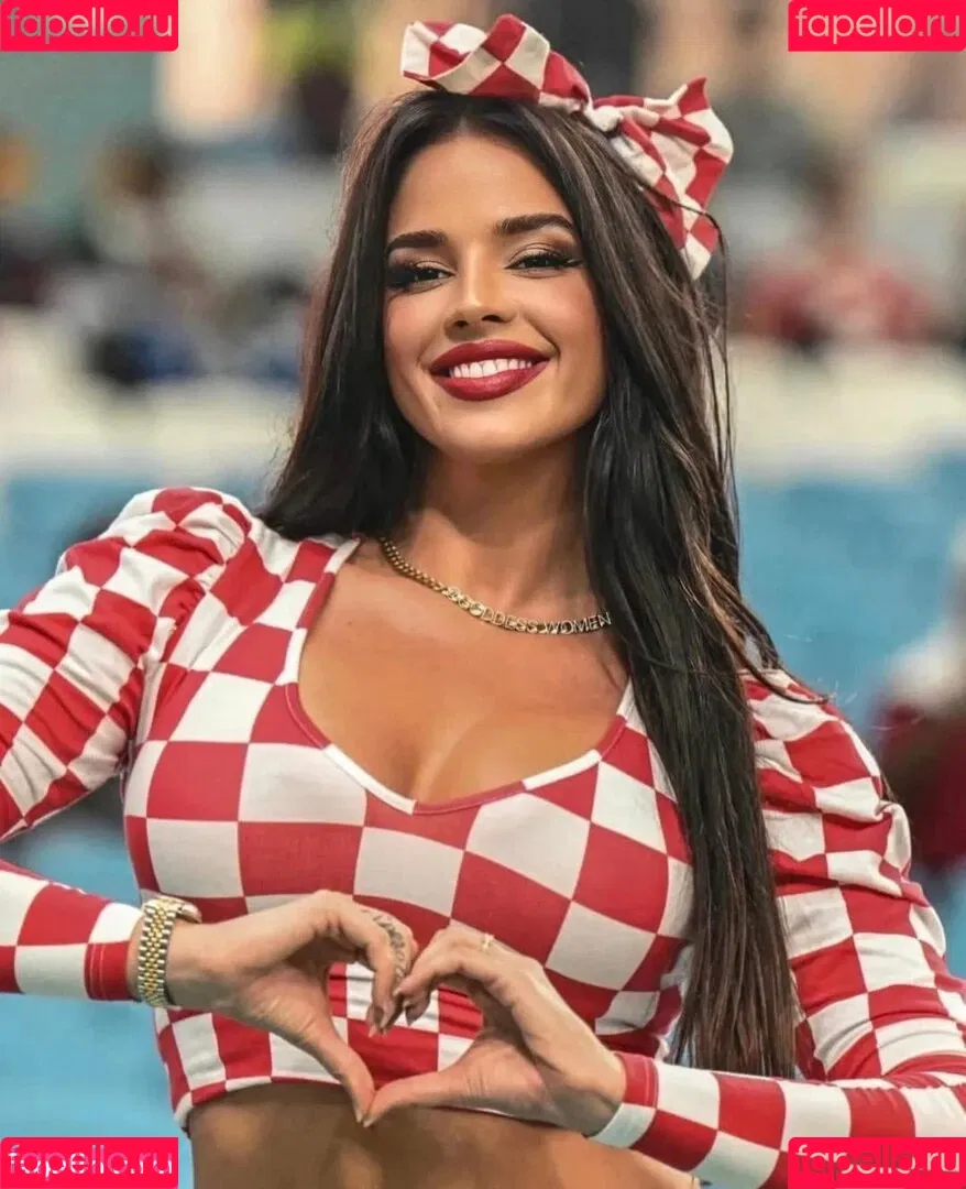 Ivana Knoll Onlyfans Photo Gallery 