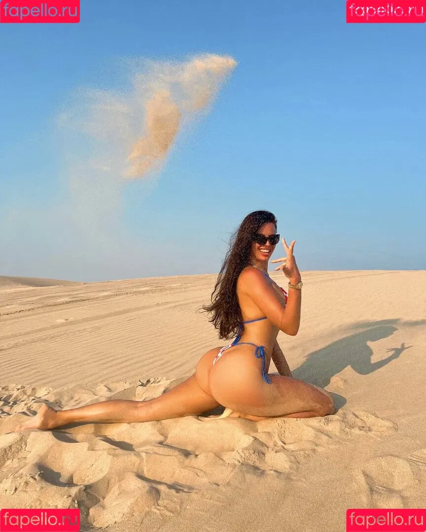 Ivana Knoll Onlyfans Photo Gallery 