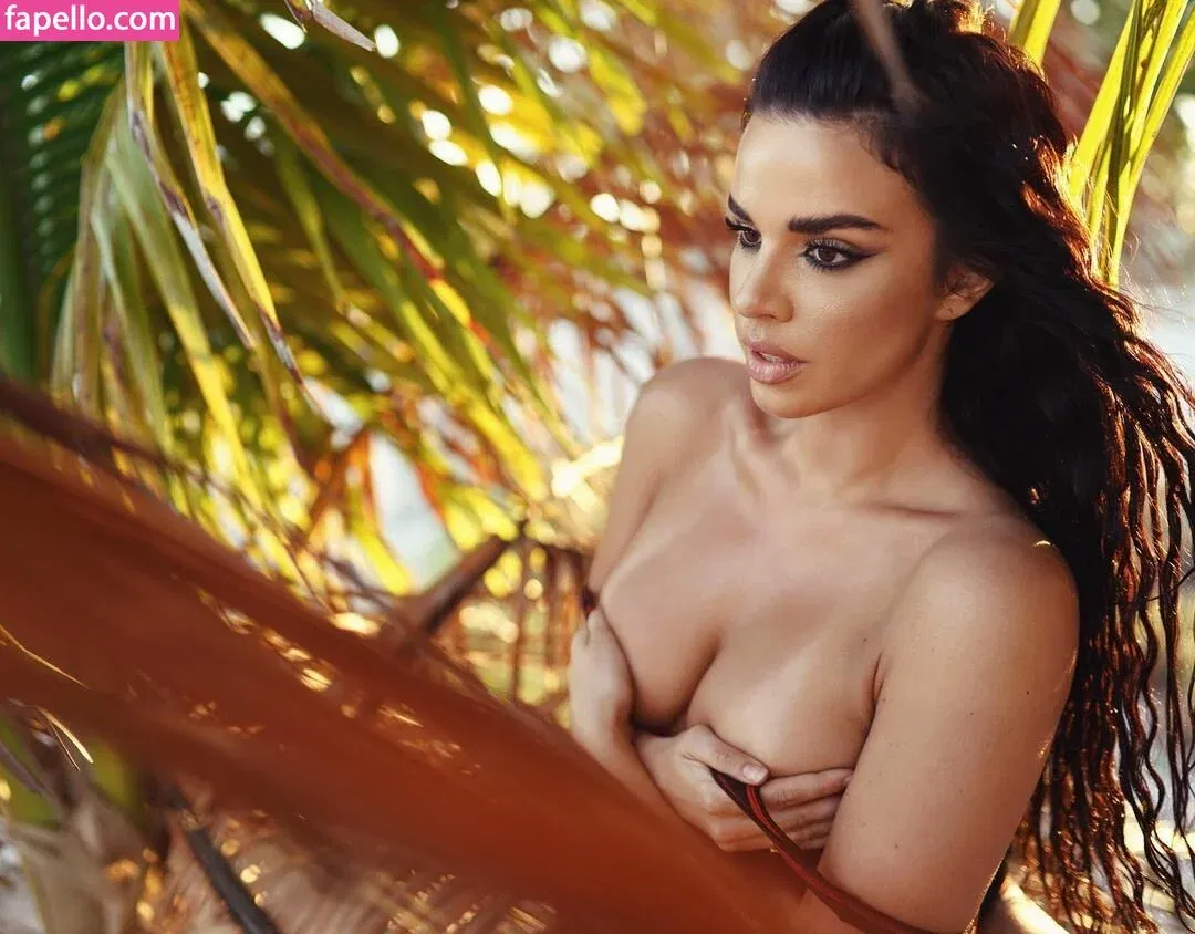 Ivana Knoll Onlyfans Photo Gallery 