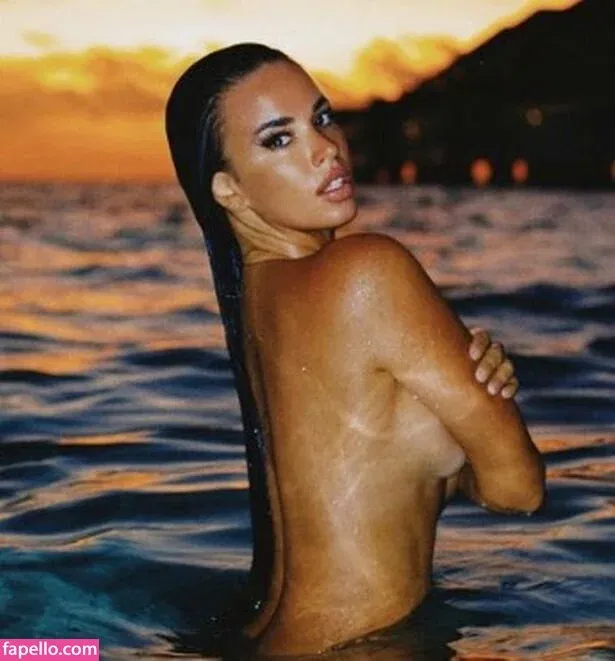 Ivana Knoll Onlyfans Photo Gallery 