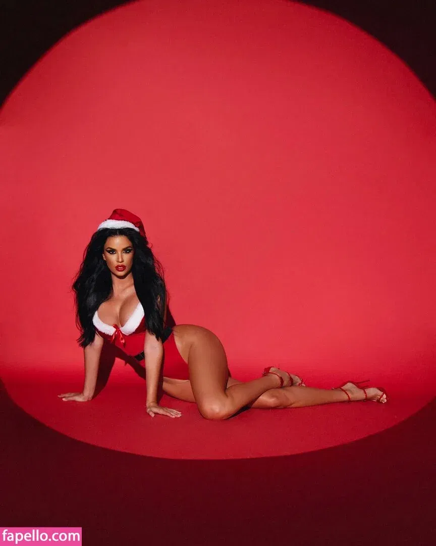 Ivana Knoll Onlyfans Photo Gallery 