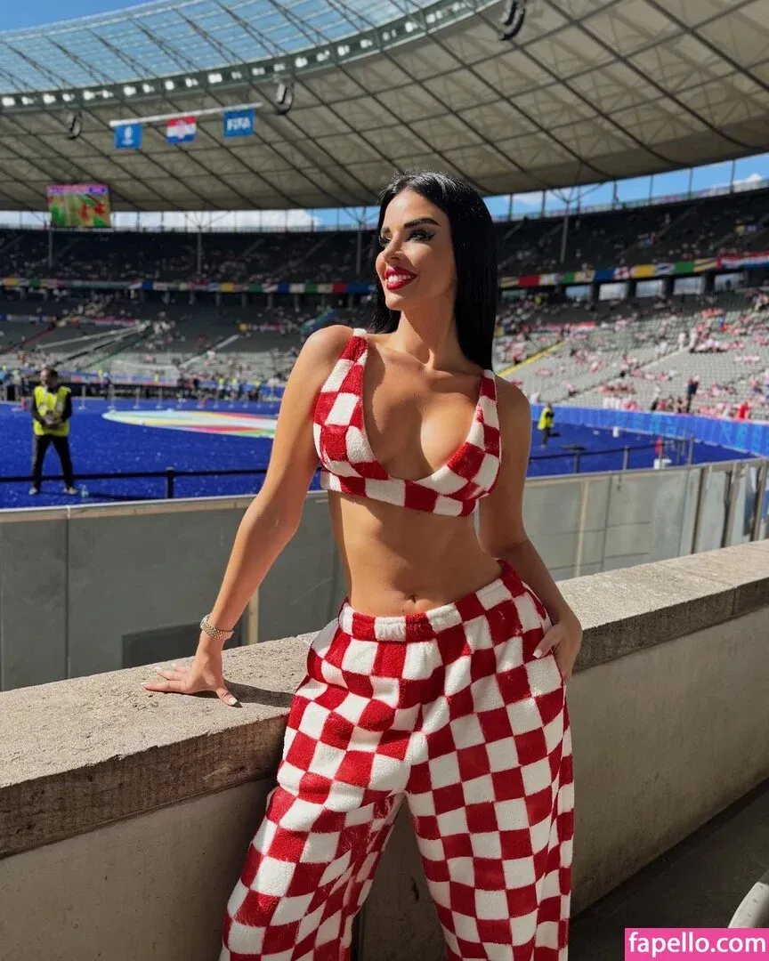 Ivana Knoll Onlyfans Photo Gallery 