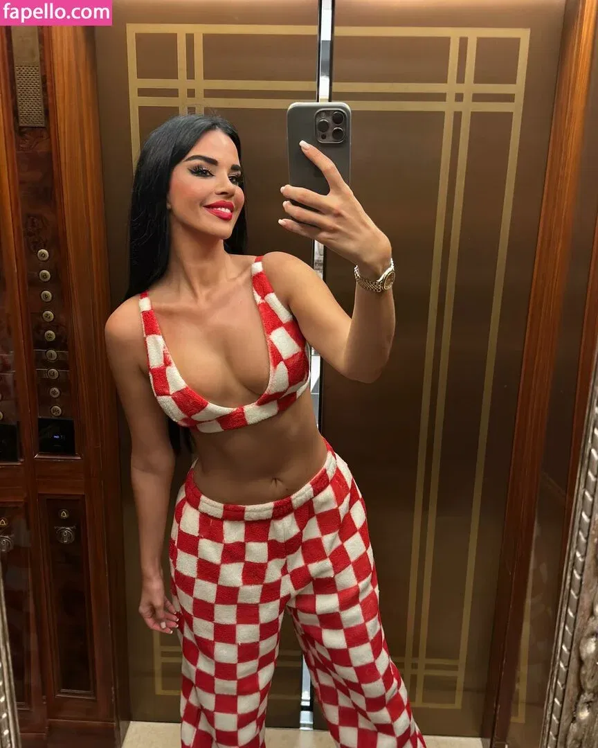 Ivana Knoll Onlyfans Photo Gallery 