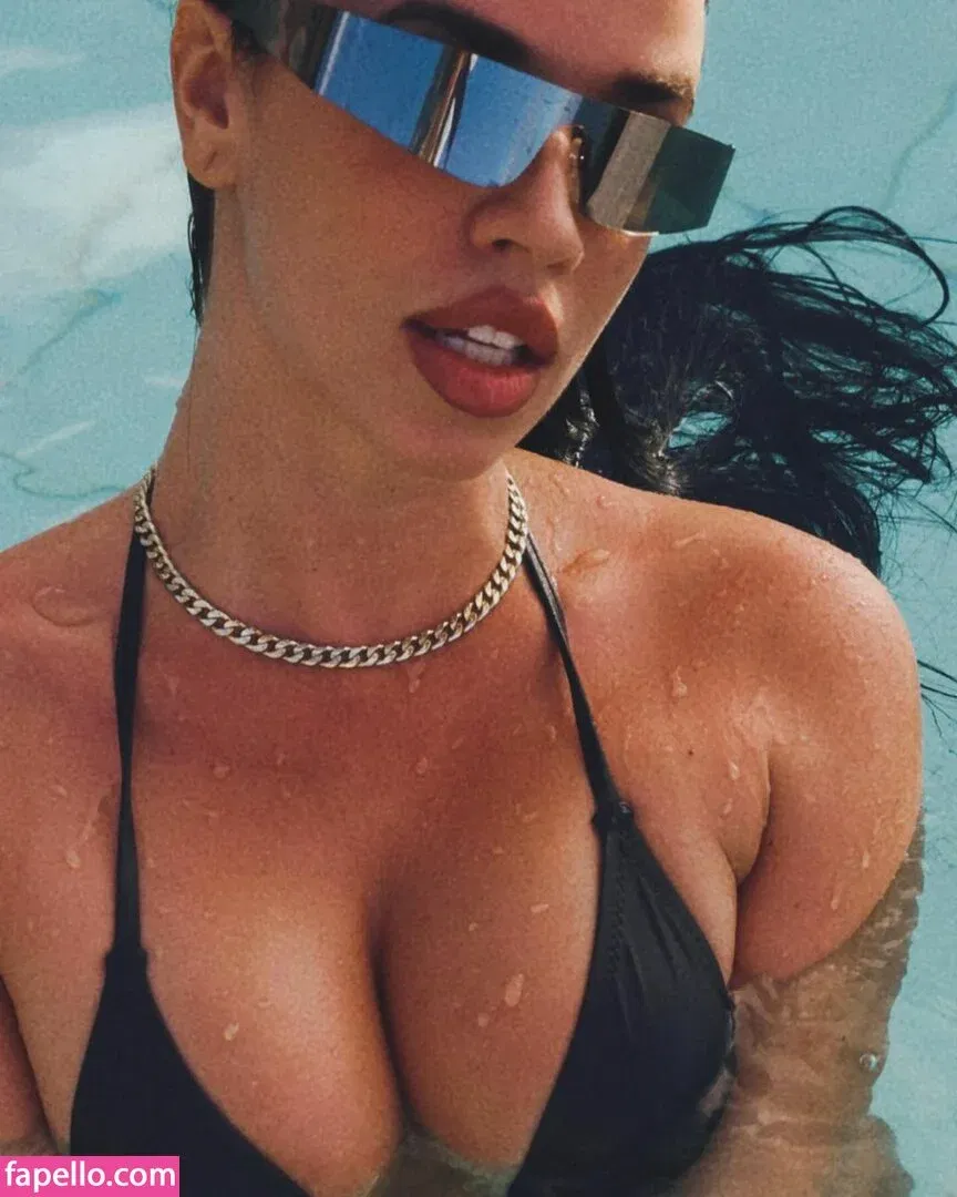 Ivana Knoll Onlyfans Photo Gallery 